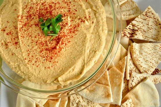 Hur man lagar hummus med zira