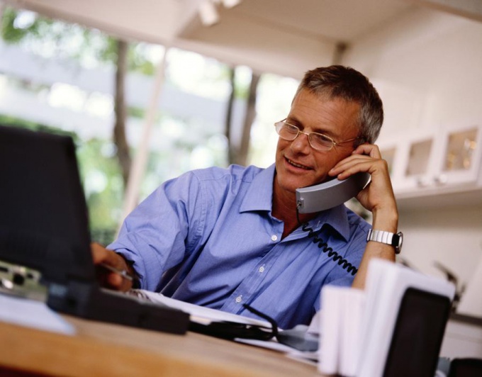 Hur man ringer från fast telefon till mobiltelefon