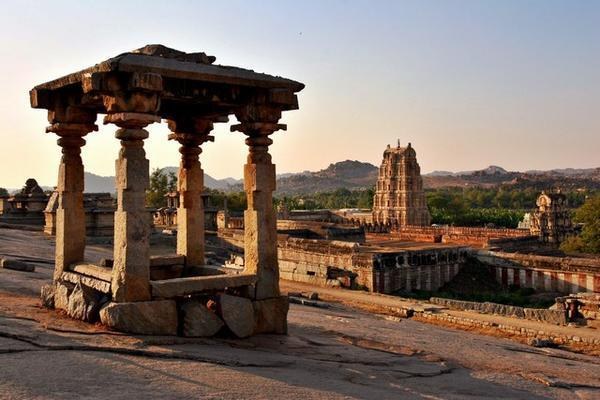 Hur man kopplar av i Hampi, Indien 